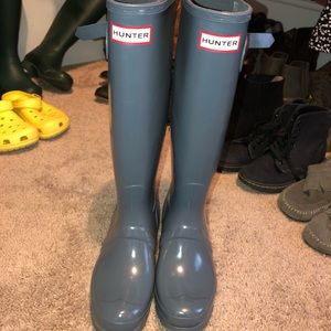 Gray Glossy Hunter Boots Size 6